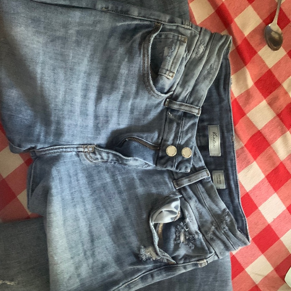 Can can buckle jeans